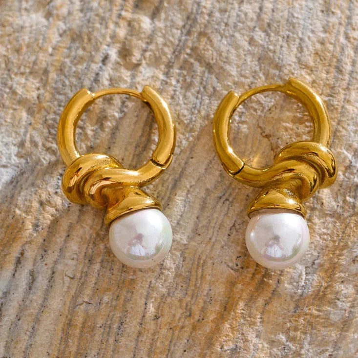 Diva - Pearl Gold Plated Earrings
