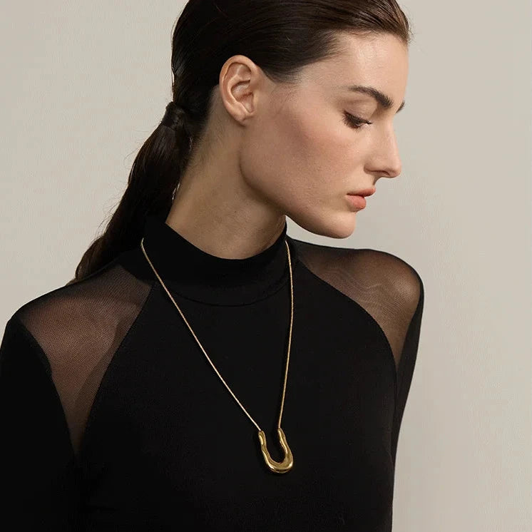 The Leafline Pendant