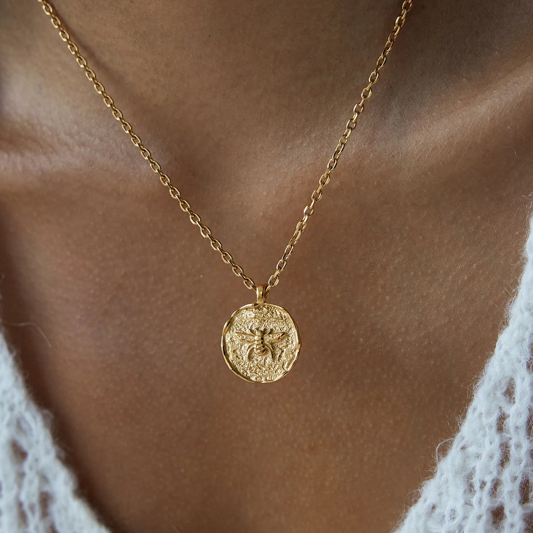 The Burnished Carriage Pendant Necklace