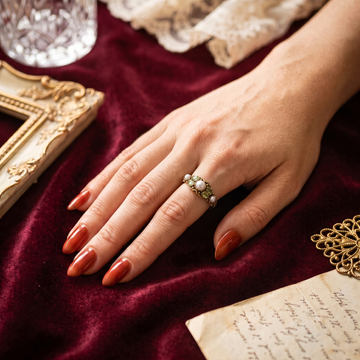 The Pearl Cluster Ring
