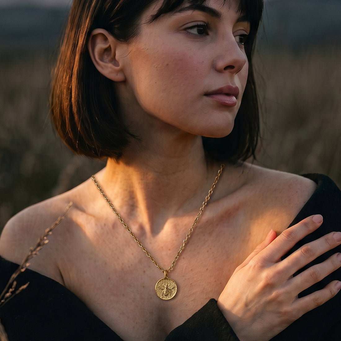 The Burnished Carriage Pendant Necklace