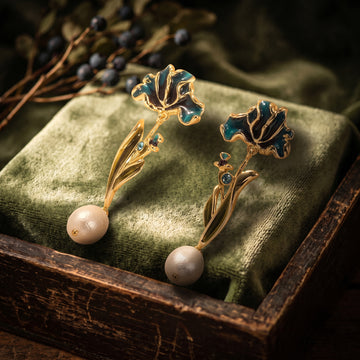 The Forget-Me-Not Drop Earrings