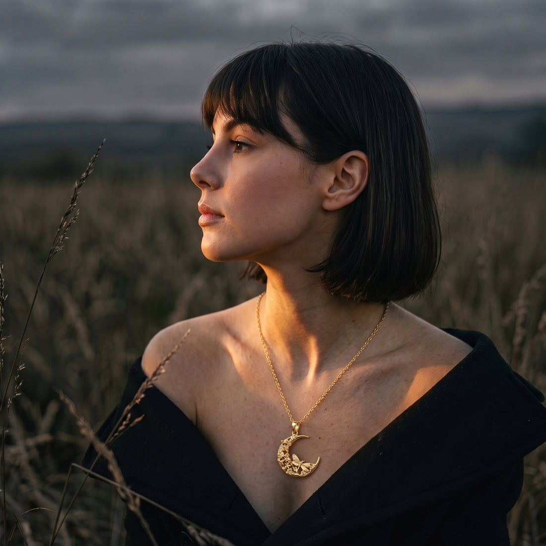 The Silver Bow Pendant Necklace